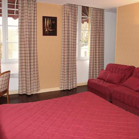 Logis Des Trois Maures Hotel Couches Exterior foto