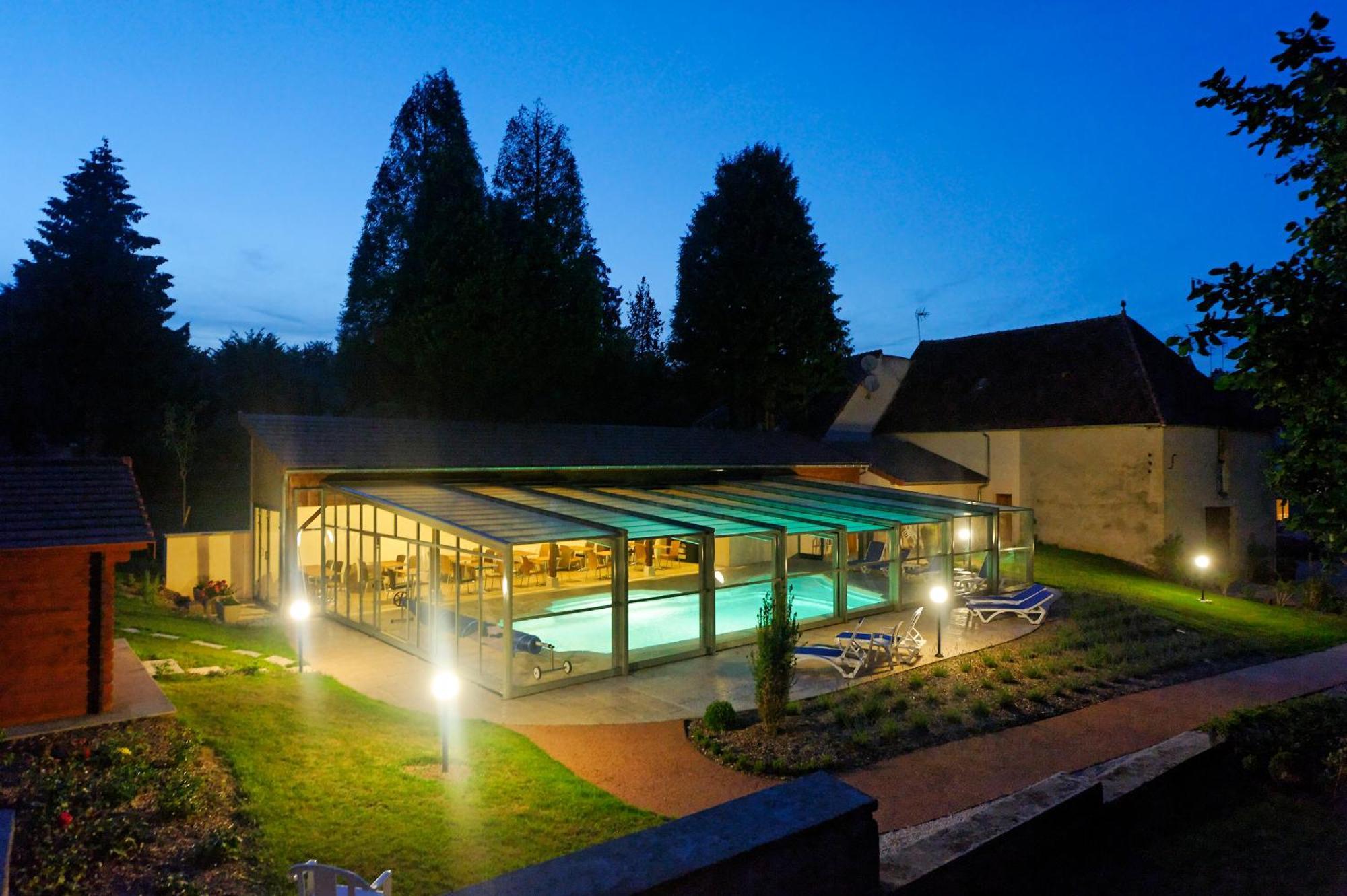 Logis Des Trois Maures Hotel Couches Exterior foto