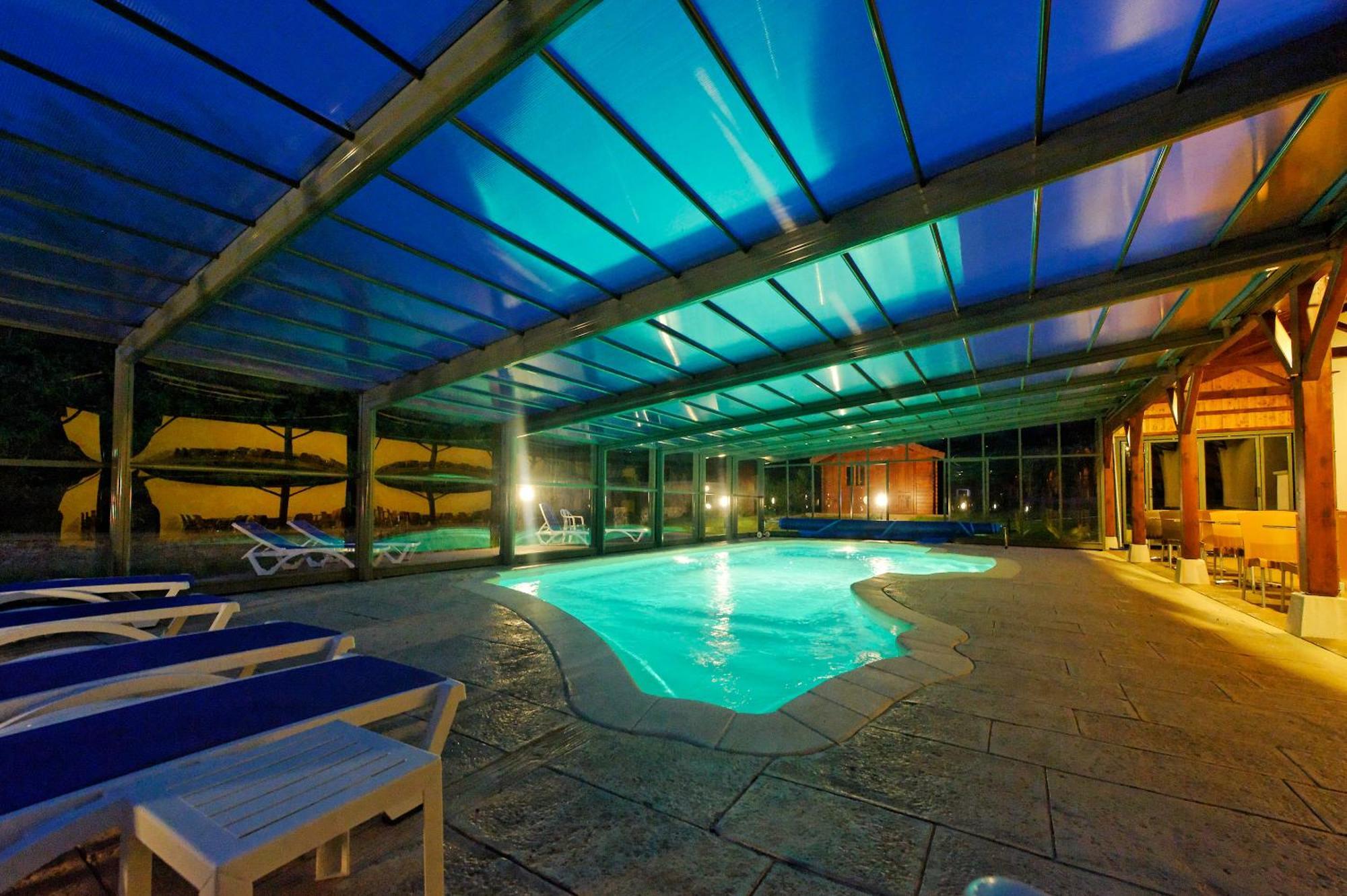 Logis Des Trois Maures Hotel Couches Exterior foto