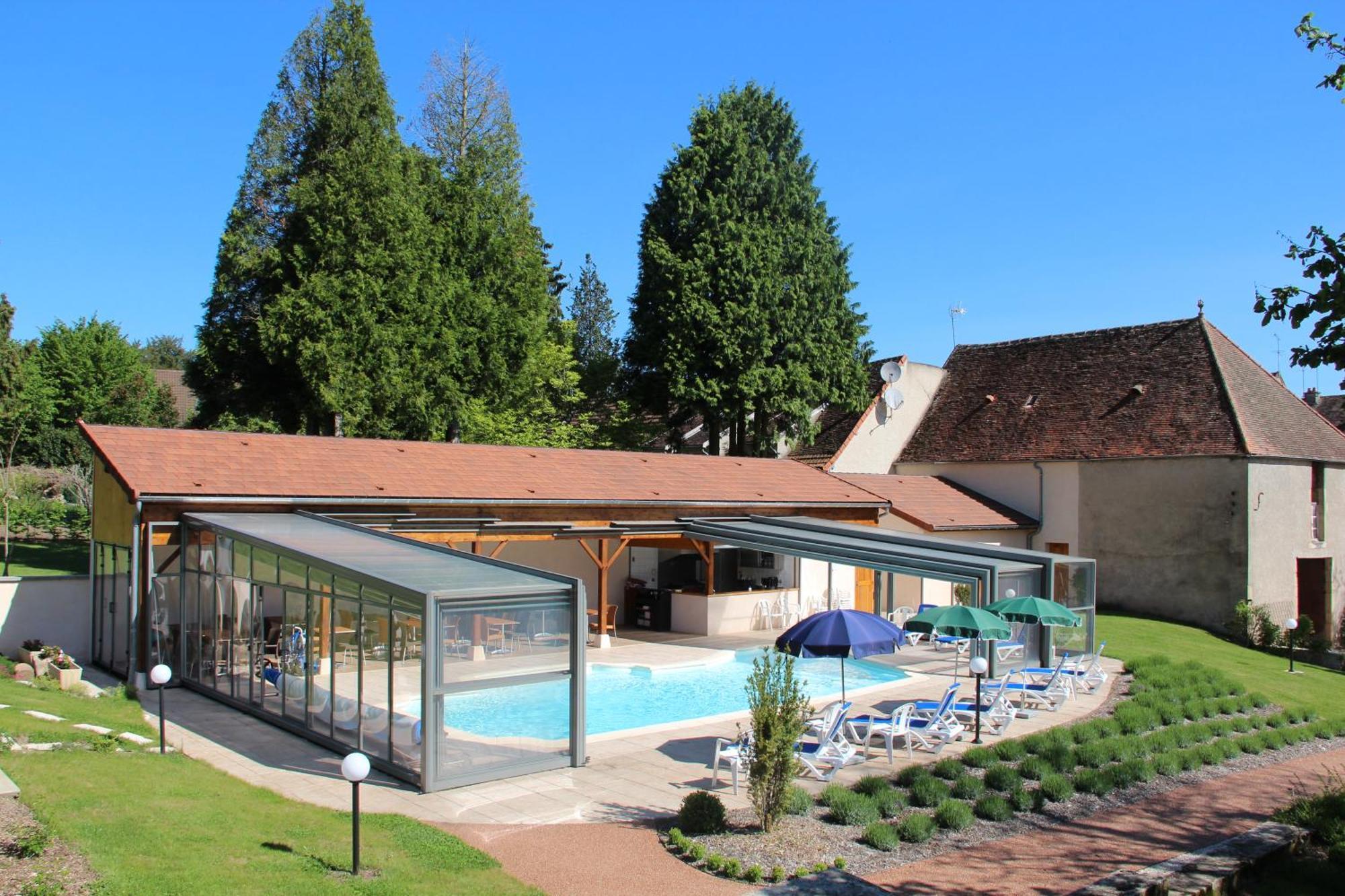 Logis Des Trois Maures Hotel Couches Exterior foto