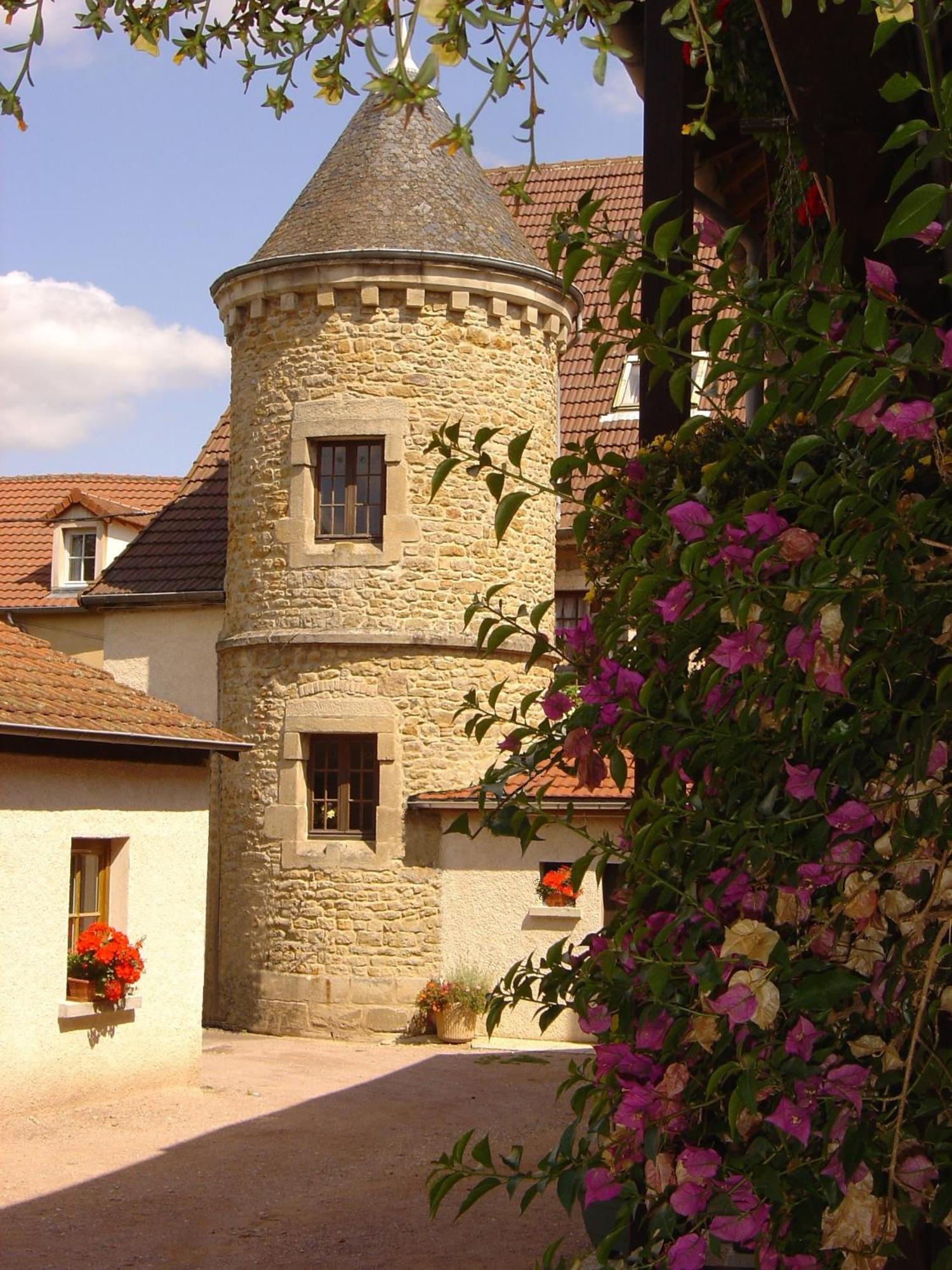 Logis Des Trois Maures Hotel Couches Exterior foto