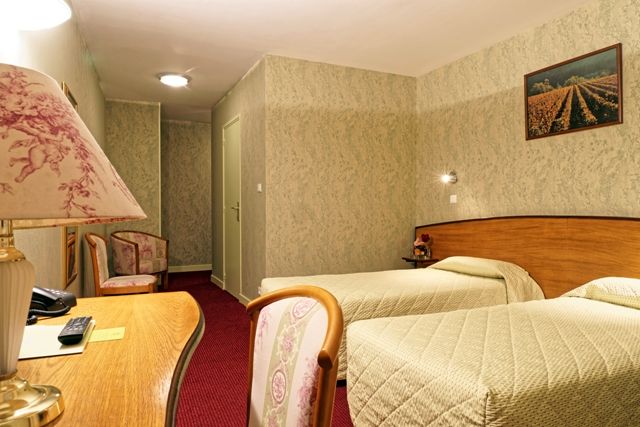 Logis Des Trois Maures Hotel Couches Exterior foto